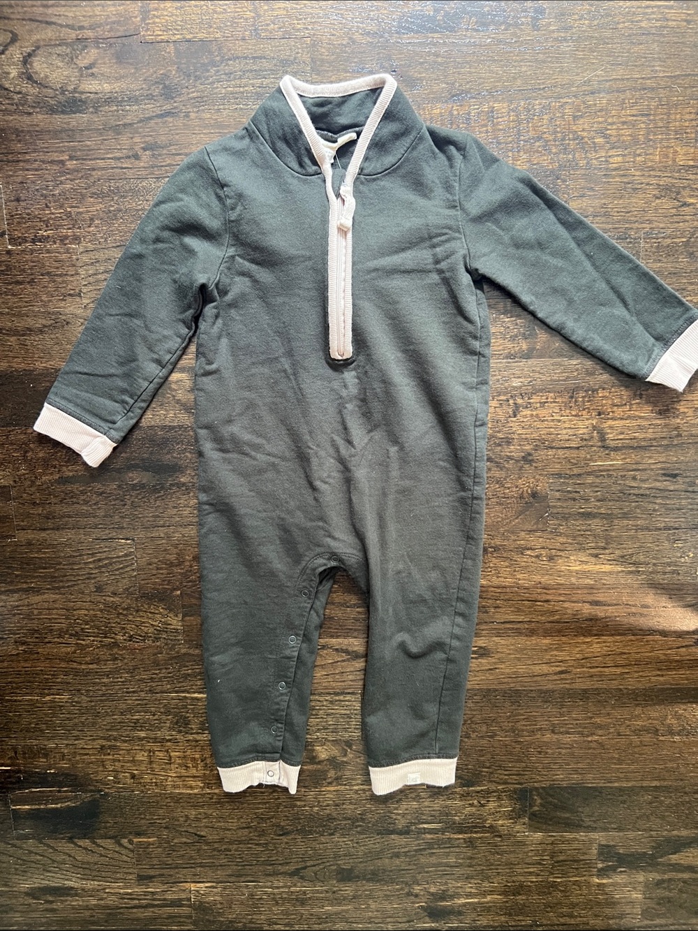 Burt’s bees baby Long-Sleeve One-Piece Romper in Dark green with ivory Trim